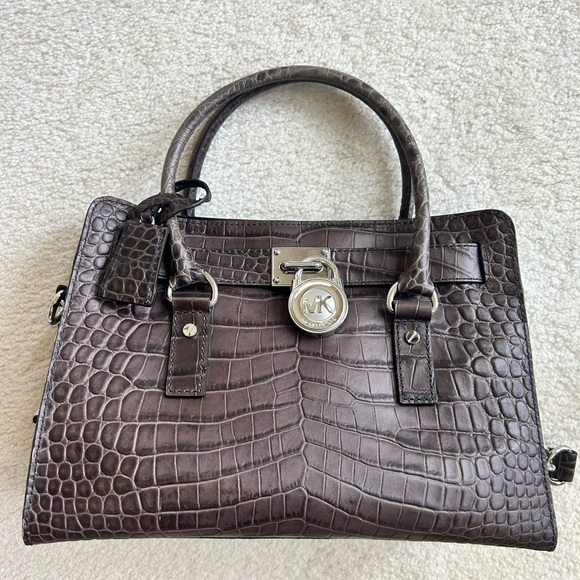 Michael Kors satchel - Picture 10 of 16